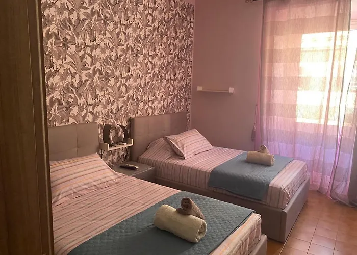 Cozy 2Bedroom In Center Of